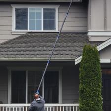 Gutter Cleaning on Walk Ave in Issaquah, WA